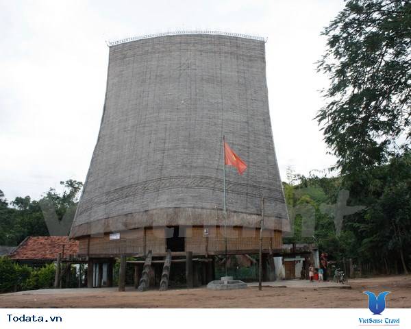 Đến với ngôi làng cổ Kon K’Tu - tiềm năng du lịch tại Kon Tum - Ảnh 1