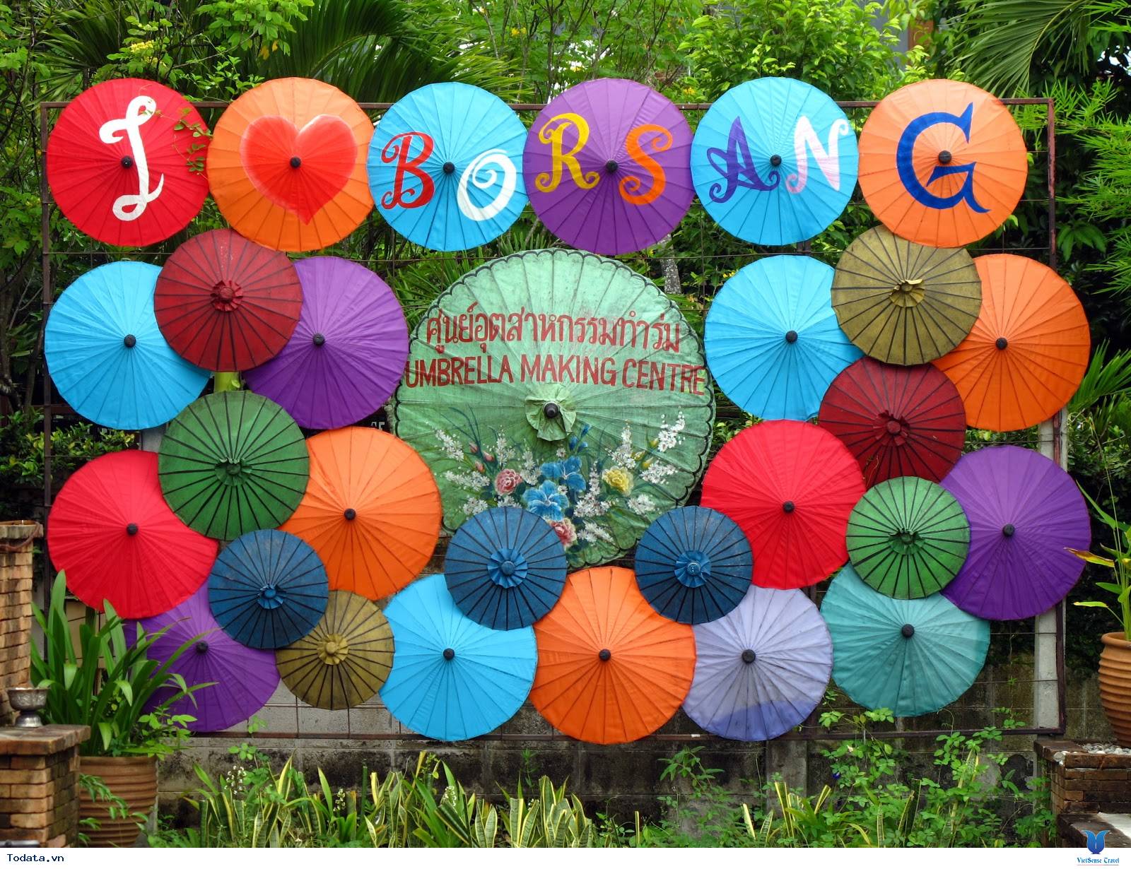 Đẹp mắt với những hàng thủ công truyền thống của Chiang Mai - Thái Lan - Ảnh 1 Đẹp mắt với những hàng thủ công truyền thống của Chiang Mai - Thái Lan - Ảnh 1