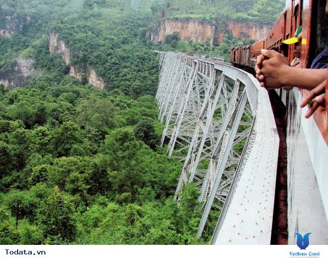 Đi cầu Viaduct Goteik bằng chuyến đường sắt trên cao cho người thích mạo hiểm - Ảnh 4 Đi cầu Viaduct Goteik bằng chuyến đường sắt trên cao cho người thích mạo hiểm - Ảnh 4
