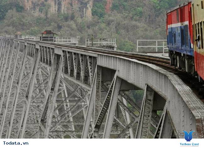 Đi cầu Viaduct Goteik bằng chuyến đường sắt trên cao cho người thích mạo hiểm - Ảnh 3 Đi cầu Viaduct Goteik bằng chuyến đường sắt trên cao cho người thích mạo hiểm - Ảnh 3