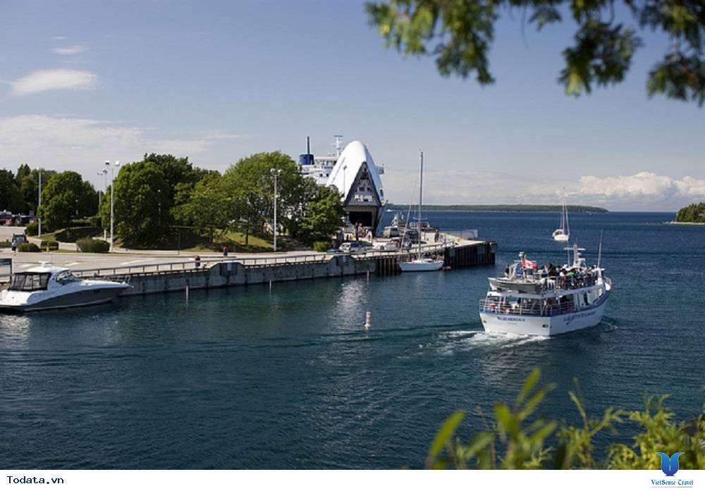 Đi du thuyền trên hồ Ontario - Ảnh 1