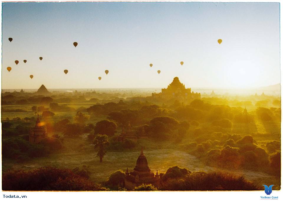 Đi khinh khí cầu ngắm Bangan nên thơ - Ảnh 4 Đi khinh khí cầu ngắm Bangan nên thơ - Ảnh 4