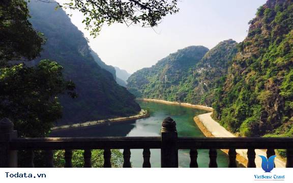 Động Am Tiên- Tuyệt Tình Cốc Nổi Danh Thu Hút Cộng Đồng Mạng - Ảnh 2