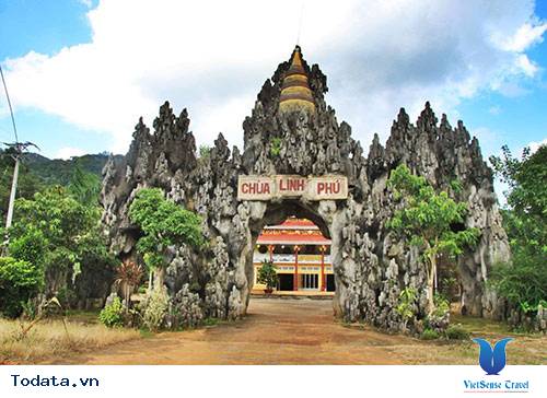 Đồng Nai: Thác Hòa Bình - Chùa Linh Phú - Điểm du lịch sinh thái, tâm linh hấp dẫn - Ảnh 1