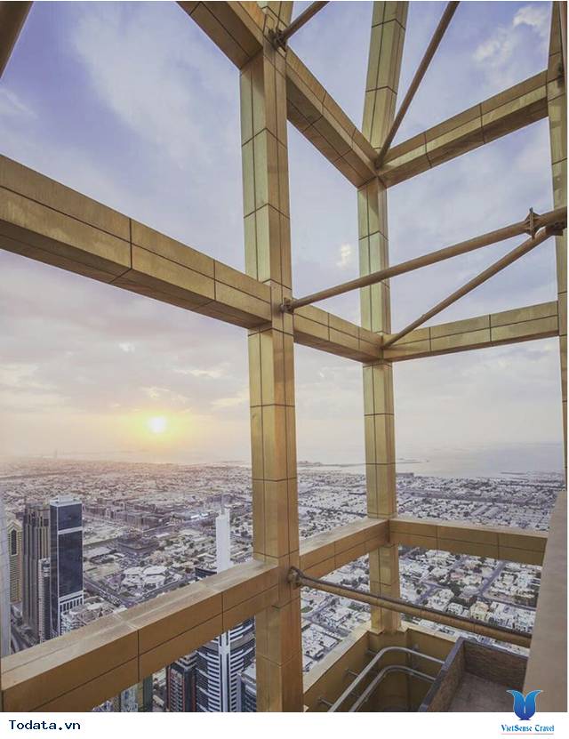 Dubai đã sẵn sàng khai trương khách sạn cao nhất thế giới - Ảnh 2 Dubai đã sẵn sàng khai trương khách sạn cao nhất thế giới - Ảnh 2