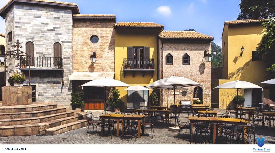 Đừng bỏ lỡ hai ngôi làng đẹp như tranh vẽ của Thái Lan - Ảnh 2