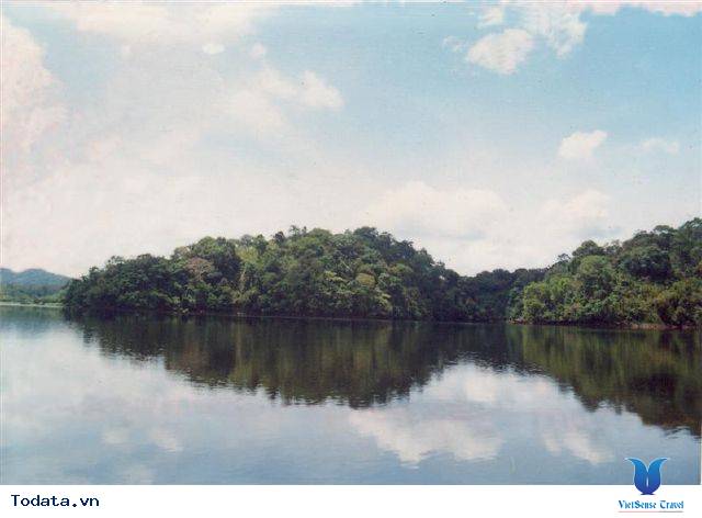 Ea Snô, Hồ Nước Hoang Sơ Đẹp Đến Nao Lòng - Ảnh 3 Ea Snô, Hồ Nước Hoang Sơ Đẹp Đến Nao Lòng - Ảnh 3