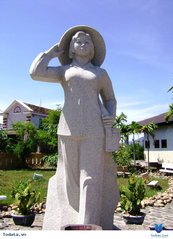 Ghé thăm bệnh xá Đặng Thùy Trâm tại Lý Sơn - Ảnh 3