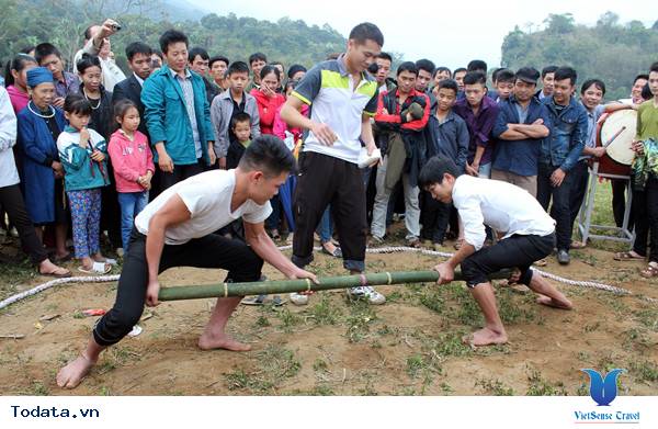 Hà Giang: Đầu Xuân trẩy hội Lồng Tồng - Ảnh 1