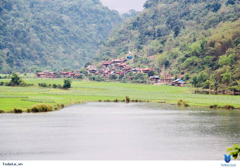 Hồ Ba Bể, Chốn Bồng Lai Nơi Hạ Giới - Ảnh 1