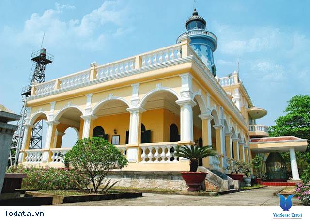 Hòn Dấu  Ngọn Hải Đăng Lâu Đời Nhất Việt Nam - Ảnh 1