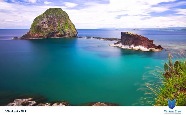 Hòn Yến nên thơ ở Phú Yên - Ảnh 2