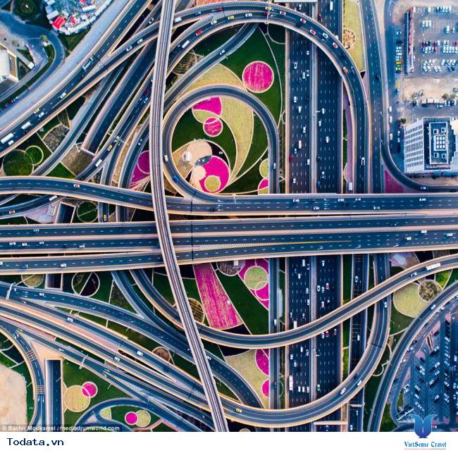 Hút hồn Kiến trúc mê hồn của Dubai từ trên cao - Ảnh 15 Hút hồn Kiến trúc mê hồn của Dubai từ trên cao - Ảnh 15