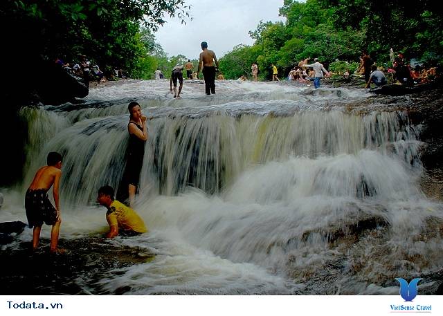 Khám phá các con suối xinh đẹp tại đảo ngọc Phú Quốc