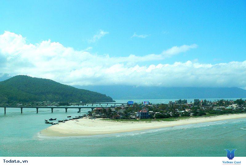 Khám phá những điểm du lịch đẹp nhất xứ Huế - Ảnh 9 Khám phá những điểm du lịch đẹp nhất xứ Huế - Ảnh 9