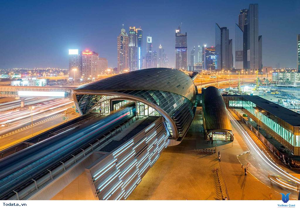 Khám phá tàu đô thị không người lái tại Dubai - Ảnh 1