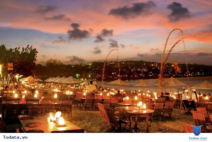 Khung cảnh thiên đàng ở vịnh Jimbaran - Ảnh 4 Khung cảnh thiên đàng ở vịnh Jimbaran - Ảnh 4