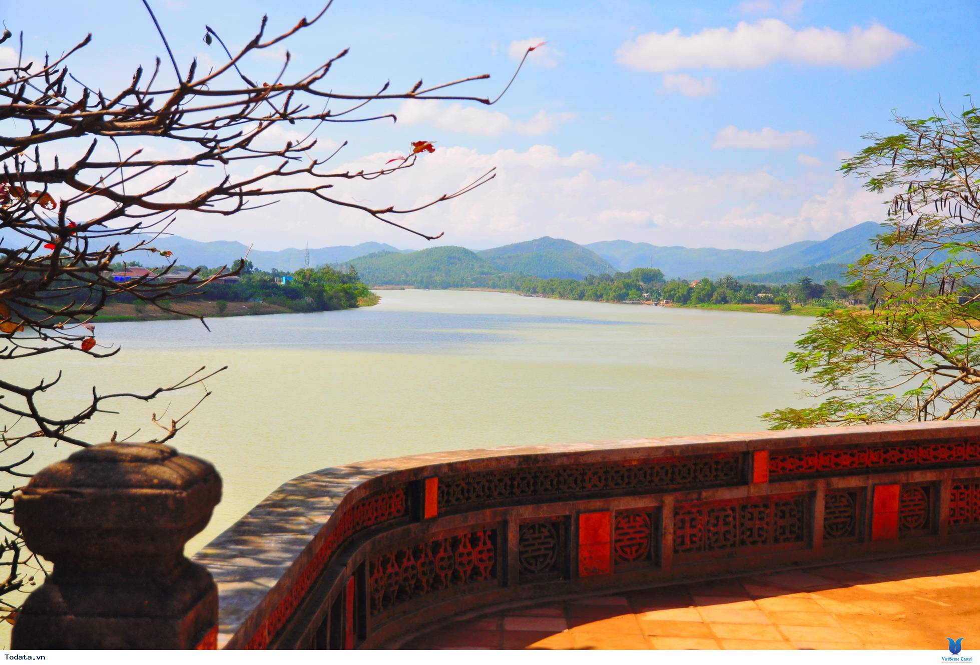 Kinh nghiệm du lịch Huế theo mùa - Ảnh 1