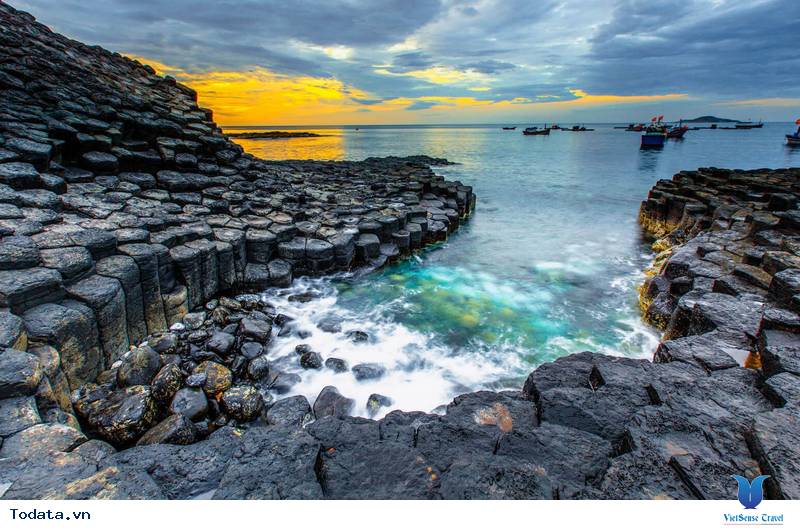 Kinh Nghiệm Du Lịch Phú Yên Mùa Hè Từ A - Z - Ảnh 19 Kinh Nghiệm Du Lịch Phú Yên Mùa Hè Từ A - Z - Ảnh 19