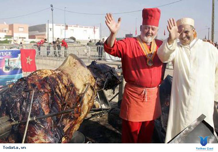 Lạc Đà Nhồi Thịt – Đặc Sản Khổng Lồ Ở Dubai - Ảnh 4