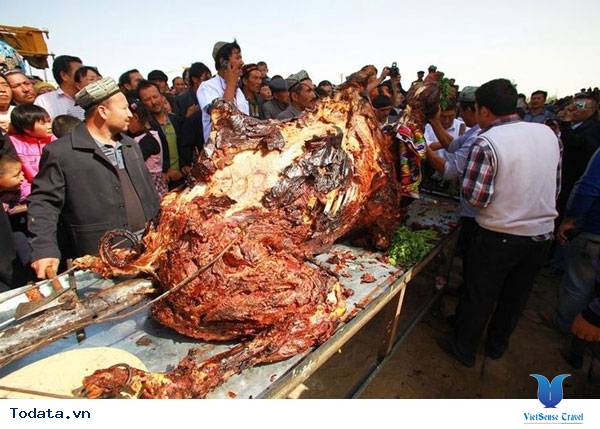 Lạc Đà Nhồi Thịt – Đặc Sản Khổng Lồ Ở Dubai - Ảnh 5