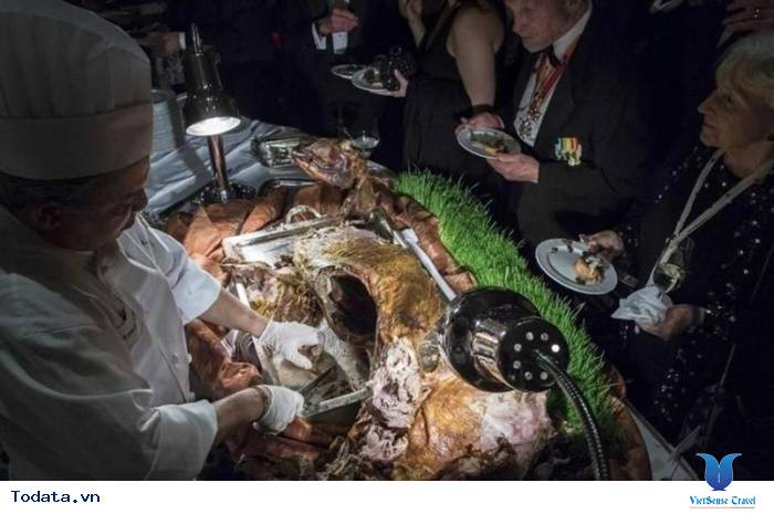 Lạc Đà Nhồi Thịt – Đặc Sản Khổng Lồ Ở Dubai - Ảnh 6