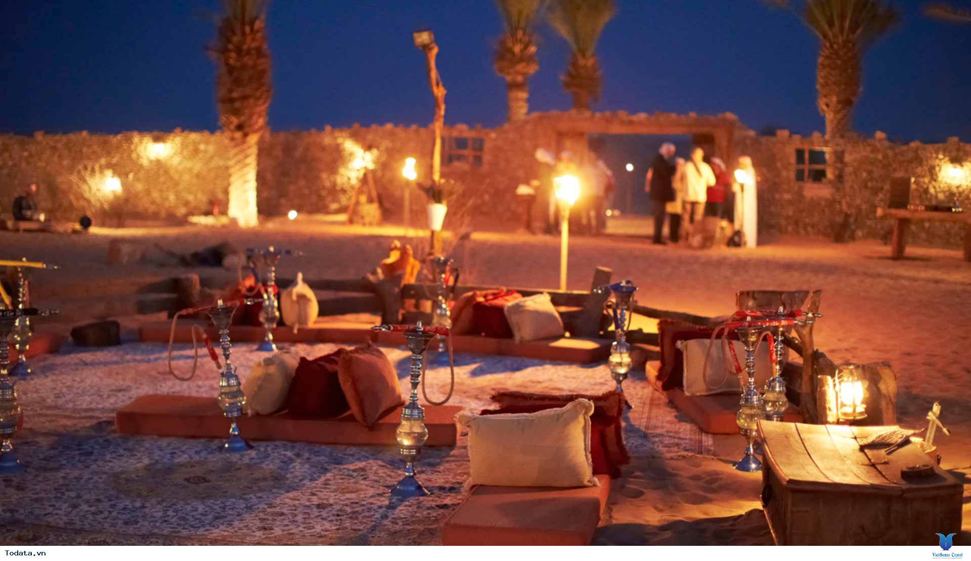 Lạc Đà Nhồi Thịt – Đặc Sản Khổng Lồ Ở Dubai - Ảnh 1