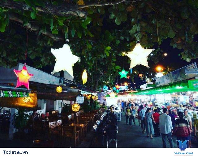 Lạc Lối Ở Chợ Đêm Phú Quốc - Ảnh 2 Lạc Lối Ở Chợ Đêm Phú Quốc - Ảnh 2