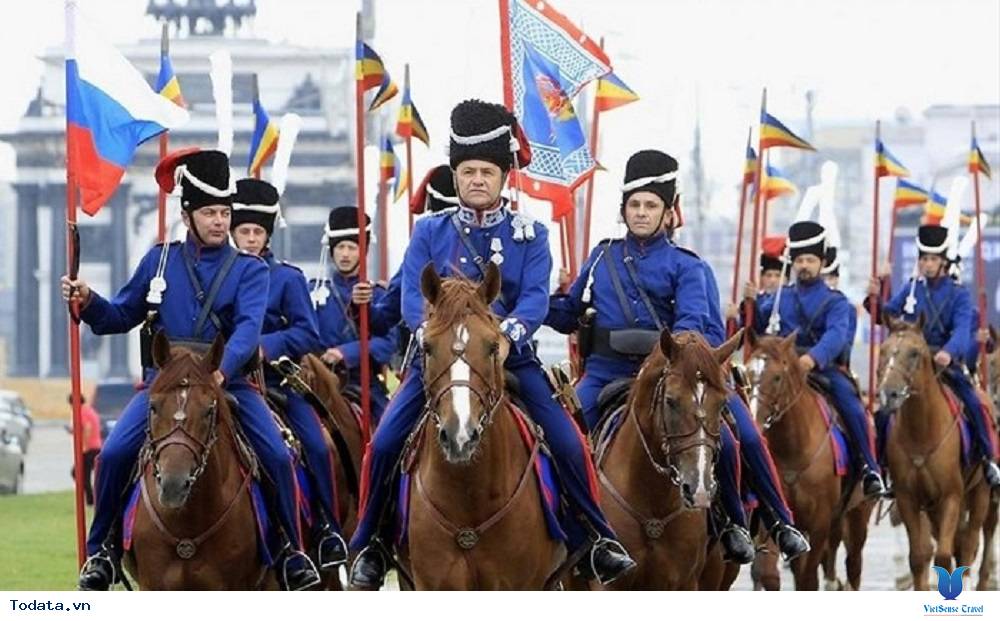 Lễ hội Cô Dắc ở miền nam nước Nga - Ảnh 1 Lễ hội Cô Dắc ở miền nam nước Nga - Ảnh 1