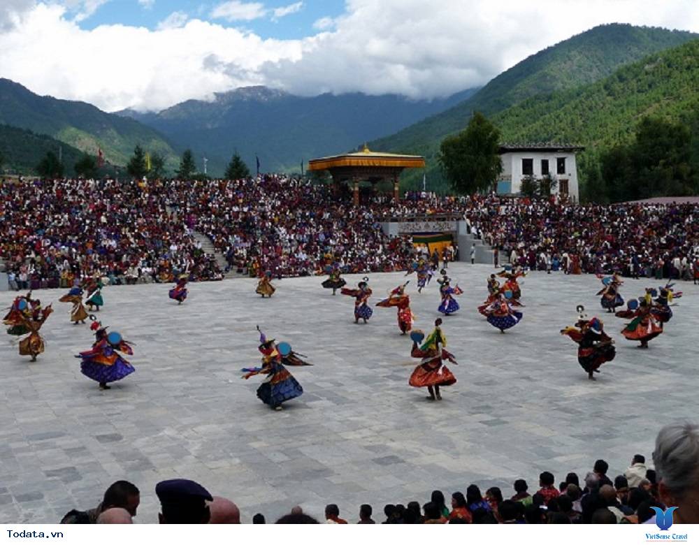 Lễ múa quỷ ở đất nước Bhutan hạnh phúc - Ảnh 1
