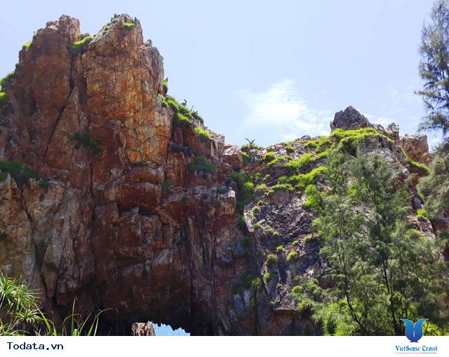 Mũi Vi Rồng - Truyền thuyết long mạch bị chém đứt - Ảnh 2 Mũi Vi Rồng - Truyền thuyết long mạch bị chém đứt - Ảnh 2