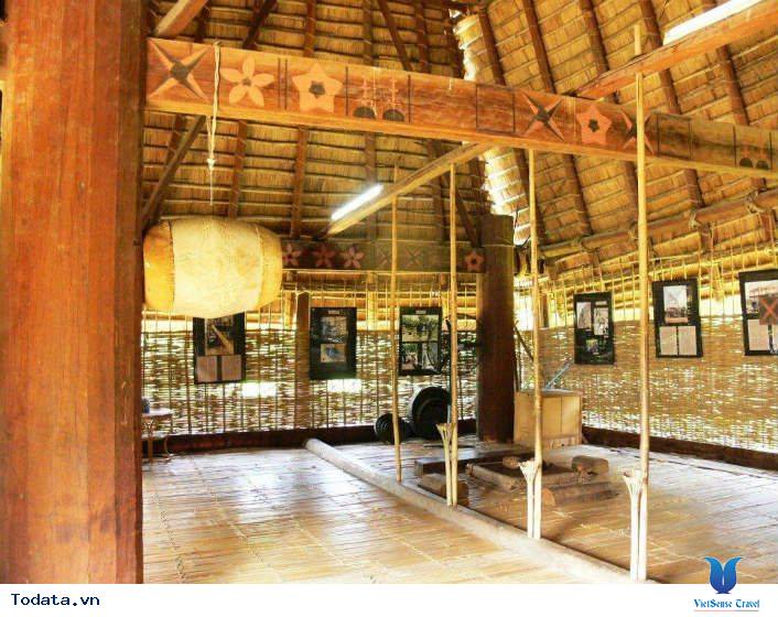 Nét Đẹp Kiến Trúc Nhà Rông Của Núi Rừng Tây Nguyên - Ảnh 4 Nét Đẹp Kiến Trúc Nhà Rông Của Núi Rừng Tây Nguyên - Ảnh 4