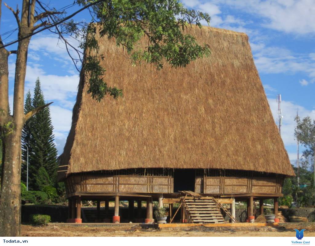 Nét Đẹp Kiến Trúc Nhà Rông Của Núi Rừng Tây Nguyên - Ảnh 6 Nét Đẹp Kiến Trúc Nhà Rông Của Núi Rừng Tây Nguyên - Ảnh 6