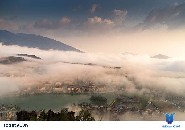 Ngắm Sa Pa từ trên núi Hàm Rồng - Ảnh 2 Ngắm Sa Pa từ trên núi Hàm Rồng - Ảnh 2