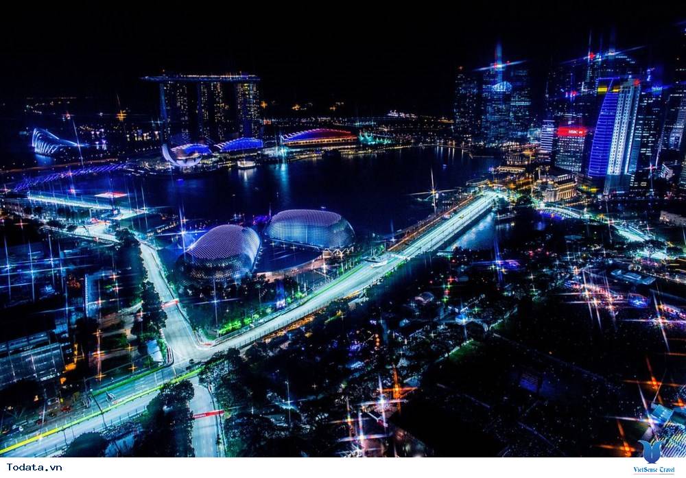 Ngắm toàn cảnh đất nước Singapore từ trên cao xuống tại vòng quay Singapore flyer - Ảnh 8