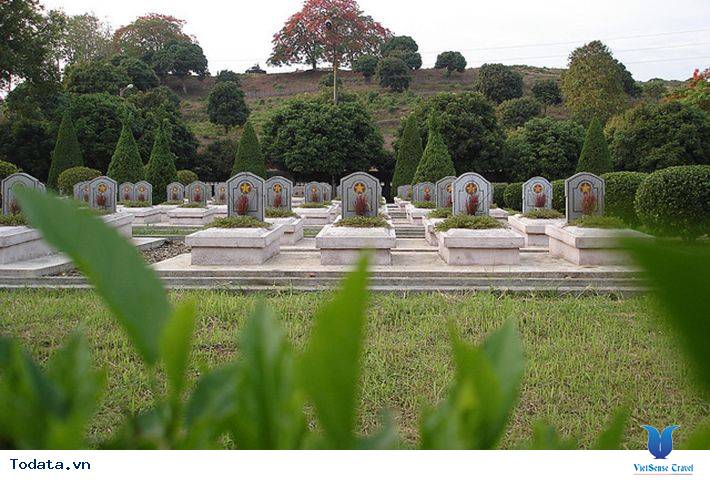 Nghiêng Mình Nơi Nghĩa Trang Liệt Sĩ Đồi A1 - Ảnh 3