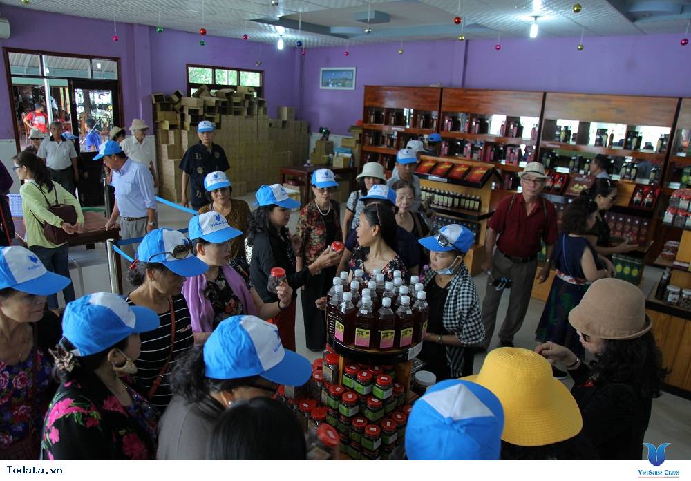 Niềm vui bất tận của đoàn thầy cô và các bạn học sinh miền Nam trải nghiệm tour du lịch Phú Quốc - Ảnh 3