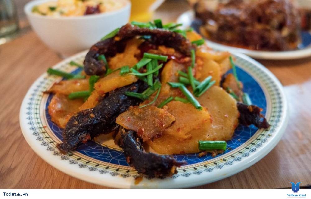 Phaksha Paa, món thịt hầm truyền thống ở Bhutan - Ảnh 3