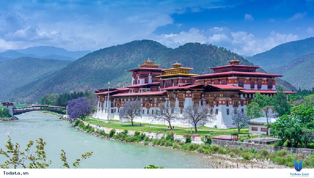 Pháo đài Punakha Dzong đồ sộ nhất Bhutan - Ảnh 3