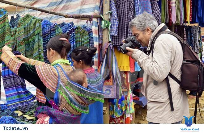 Phiên chợ vùng cao Sin Suối Hồ: Đặc sắc nét hoang sơ, truyền thống - Ảnh 1