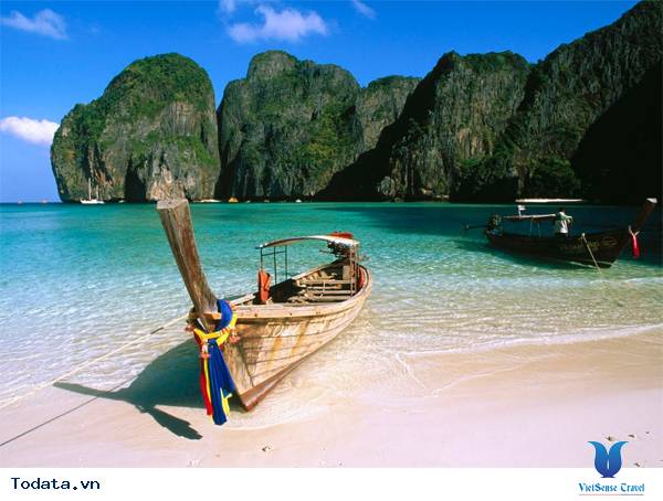 Quan  Lạn, Bãi Biển Đẹp Và Hoang Sơ Nhất - Ảnh 2