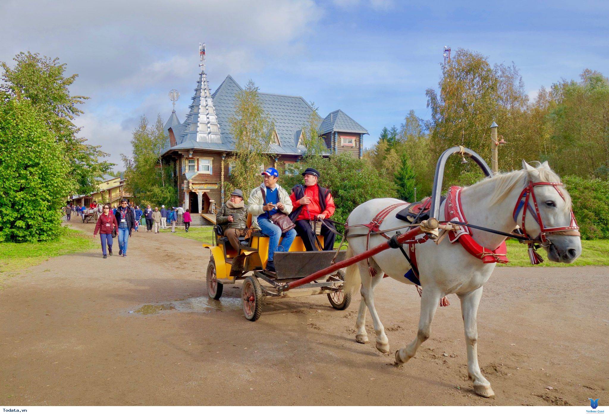 Review Tuyệt Vời Của Đoàn Khách Trở Về Sau Hành Trình Khám Phá Nước Nga Xinh Đẹp Cùng VietSense Travel - Ảnh 3