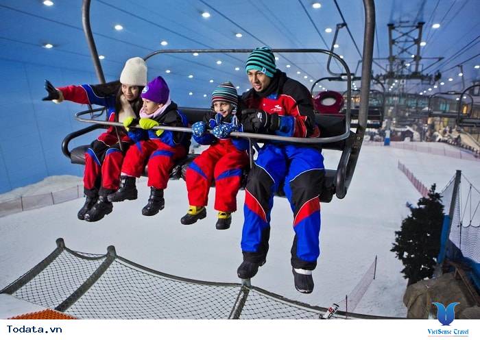 Ski Dubai - khu trượt tuyết độc đáo nằm giữa sa mạc - Ảnh 2 Ski Dubai - khu trượt tuyết độc đáo nằm giữa sa mạc - Ảnh 2