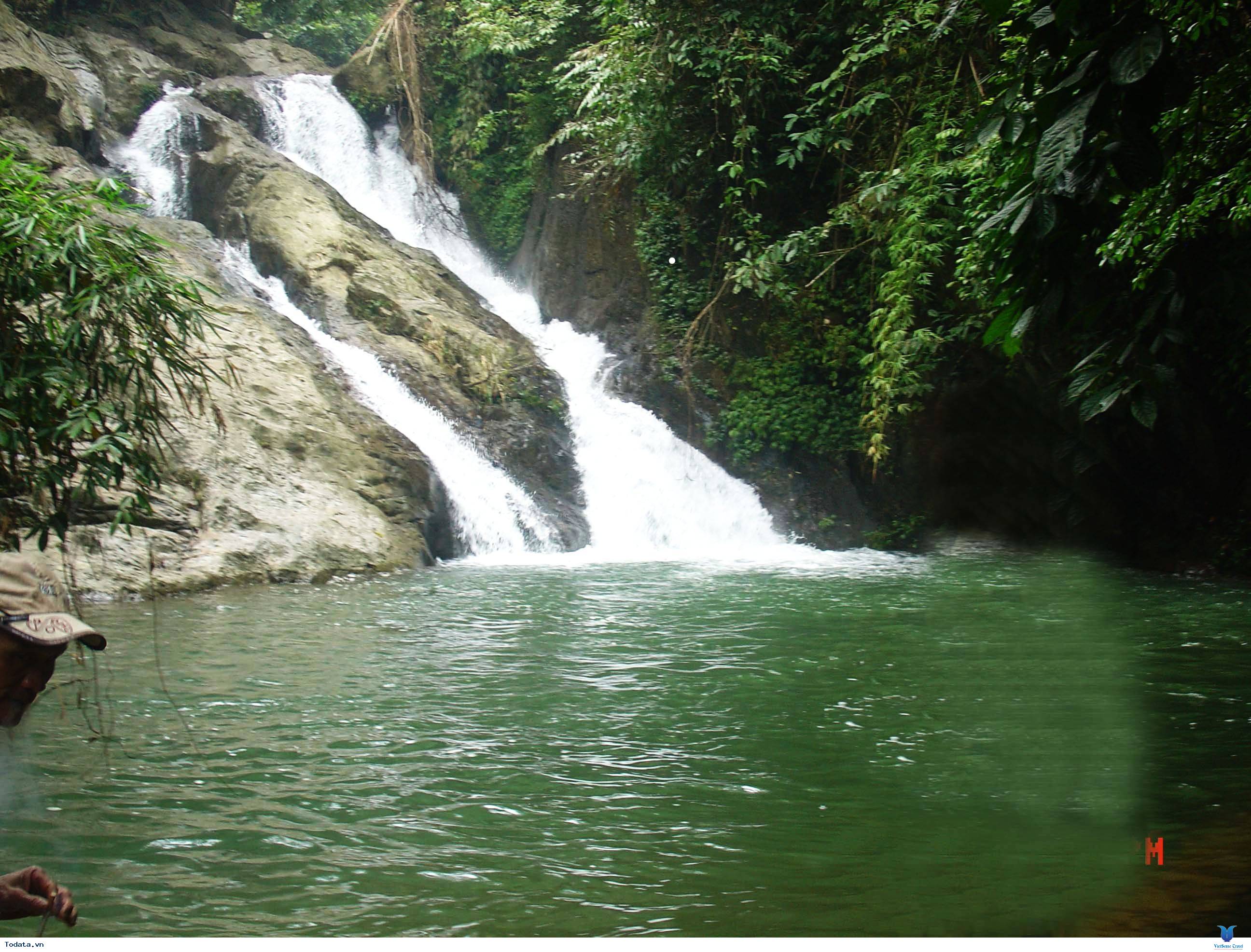 Thác Na Khoang Hoang Sơ Nơi Núi Rừng Bắc Cạn - Ảnh 1 Thác Na Khoang Hoang Sơ Nơi Núi Rừng Bắc Cạn - Ảnh 1