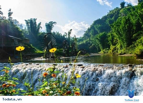 Thăm Bản Cát Cát- Ngôi Làng Đẹp Nhất Tây Bắc - Ảnh 1