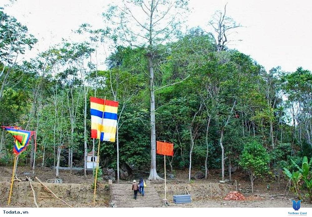 Thăm Chùa Thạch Long, Chùa Thiêng Trong Hang Đá - Ảnh 4 Thăm Chùa Thạch Long, Chùa Thiêng Trong Hang Đá - Ảnh 4