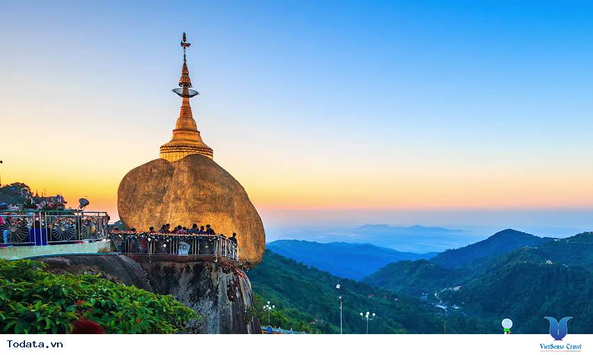 Thăm Kyaikhtiyo- Ngôi Chùa  Đặc Biệt Giữa Myanmar - Ảnh 1