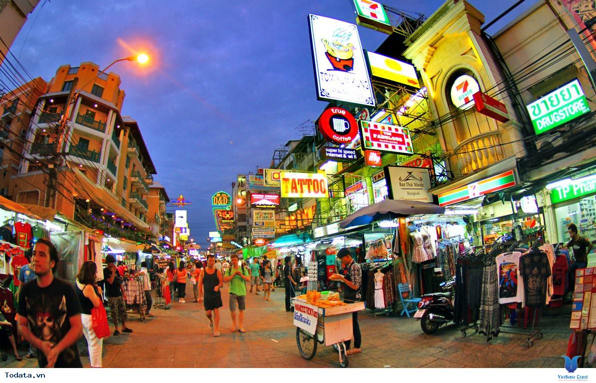 Tham quan con đường Khao San nổi tiếng của Thái Lan - Ảnh 1 Tham quan con đường Khao San nổi tiếng của Thái Lan - Ảnh 1