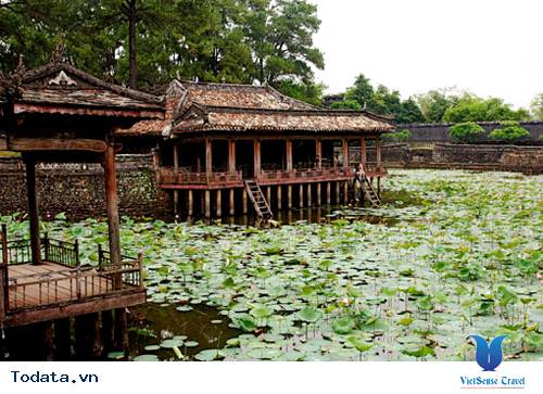 Tham Quan Lăng Mộ 4 Ông Vua Nổi Tiếng Xứ Huế - Ảnh 8