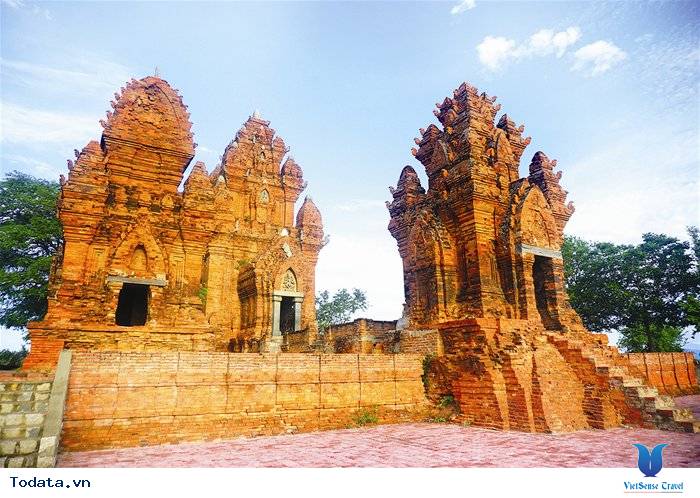 Tháp Chàm đẹp mê hồn tại Ninh Thuận - Ảnh 1 Tháp Chàm đẹp mê hồn tại Ninh Thuận - Ảnh 1